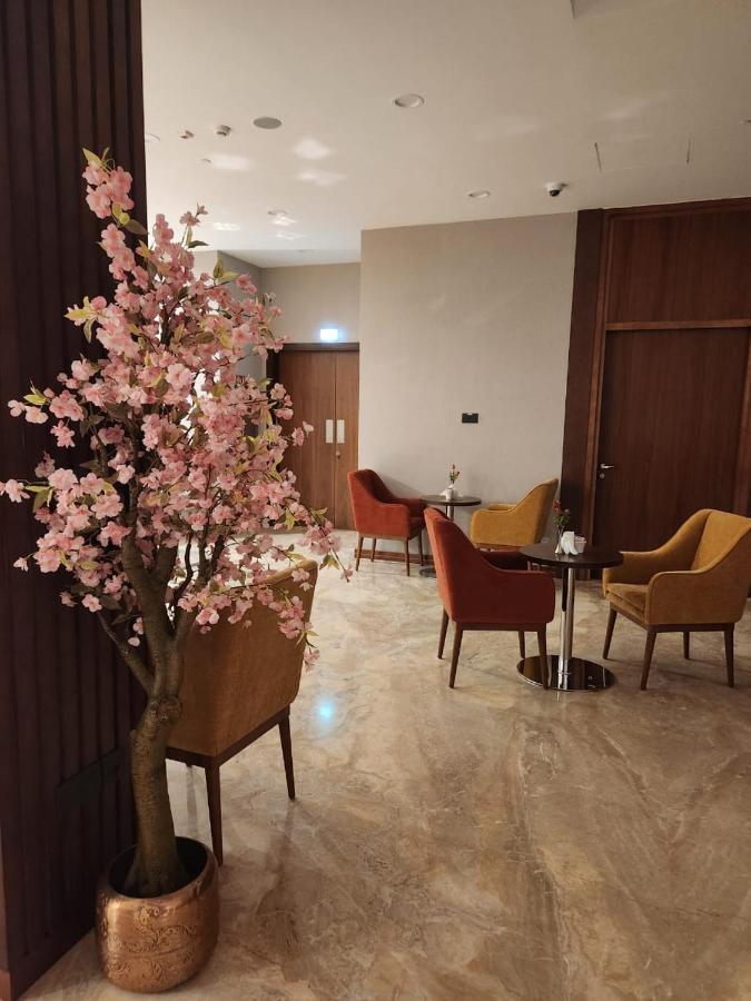 Kyriad Hotel 4*